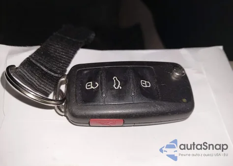 2013 Volkswagen Jetta Hybrid Sel z USA, uszkodzony, nr VIN 3VW637AJ6DM298409